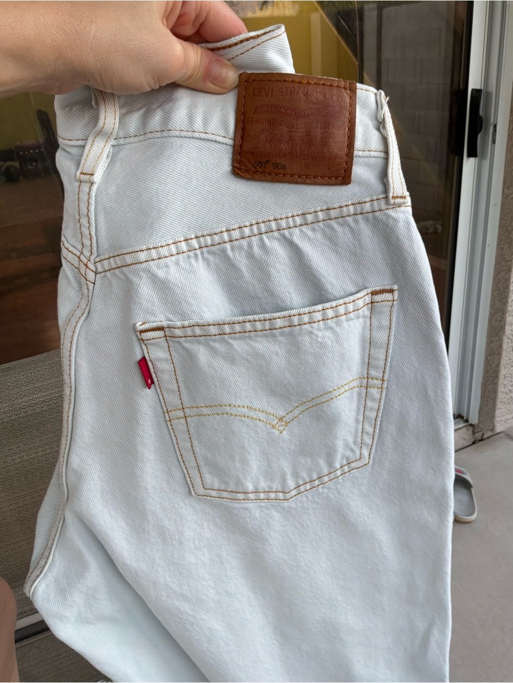 Vintage Levi’s 501 90s very light wash Jeans sz 25